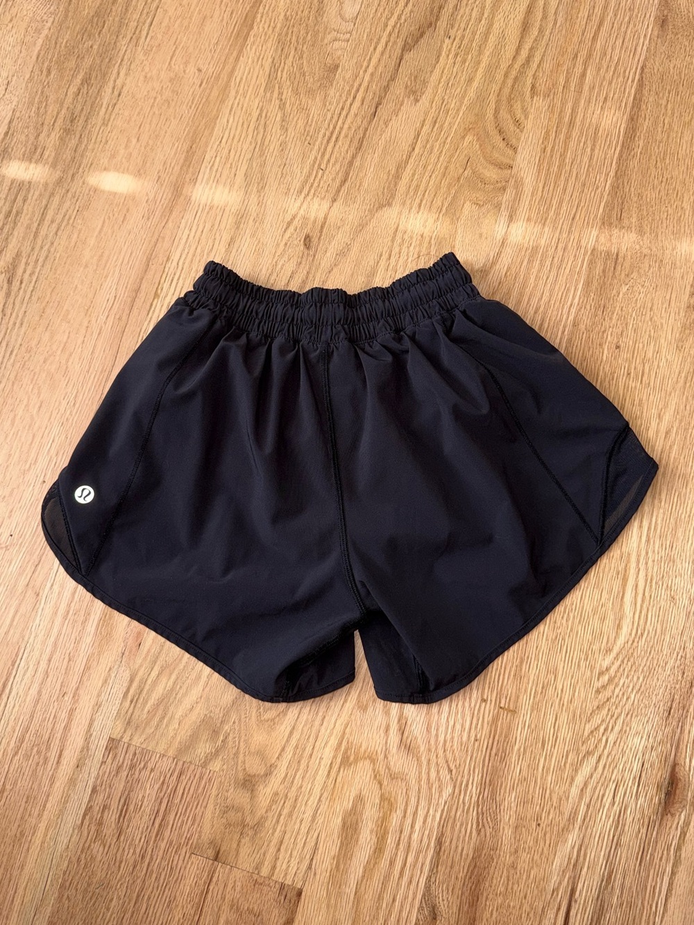 Lululemon 4” Hotty Hot Short Black Size 2
